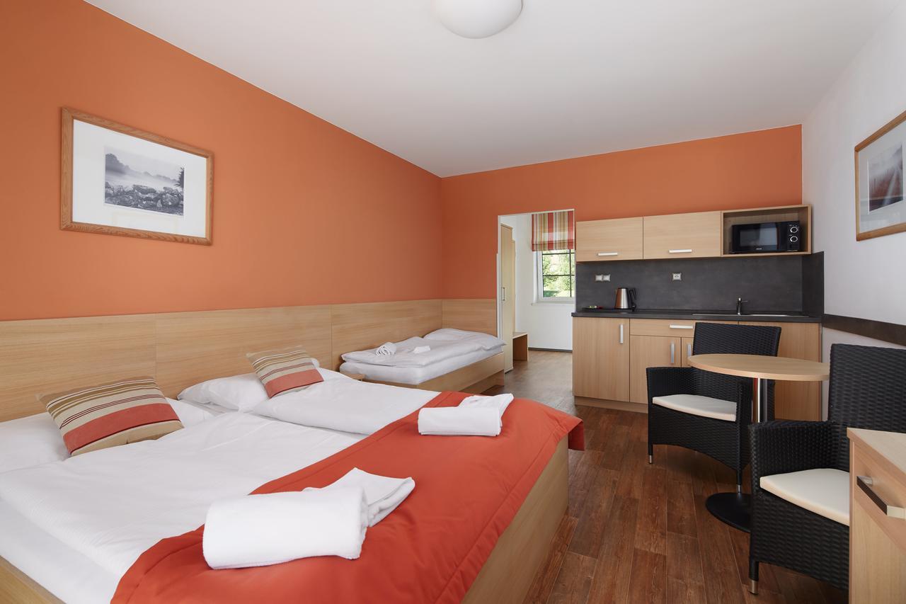 Jbx Resort Hotel Albatros เชดนีวีตอน ภายนอก รูปภาพ